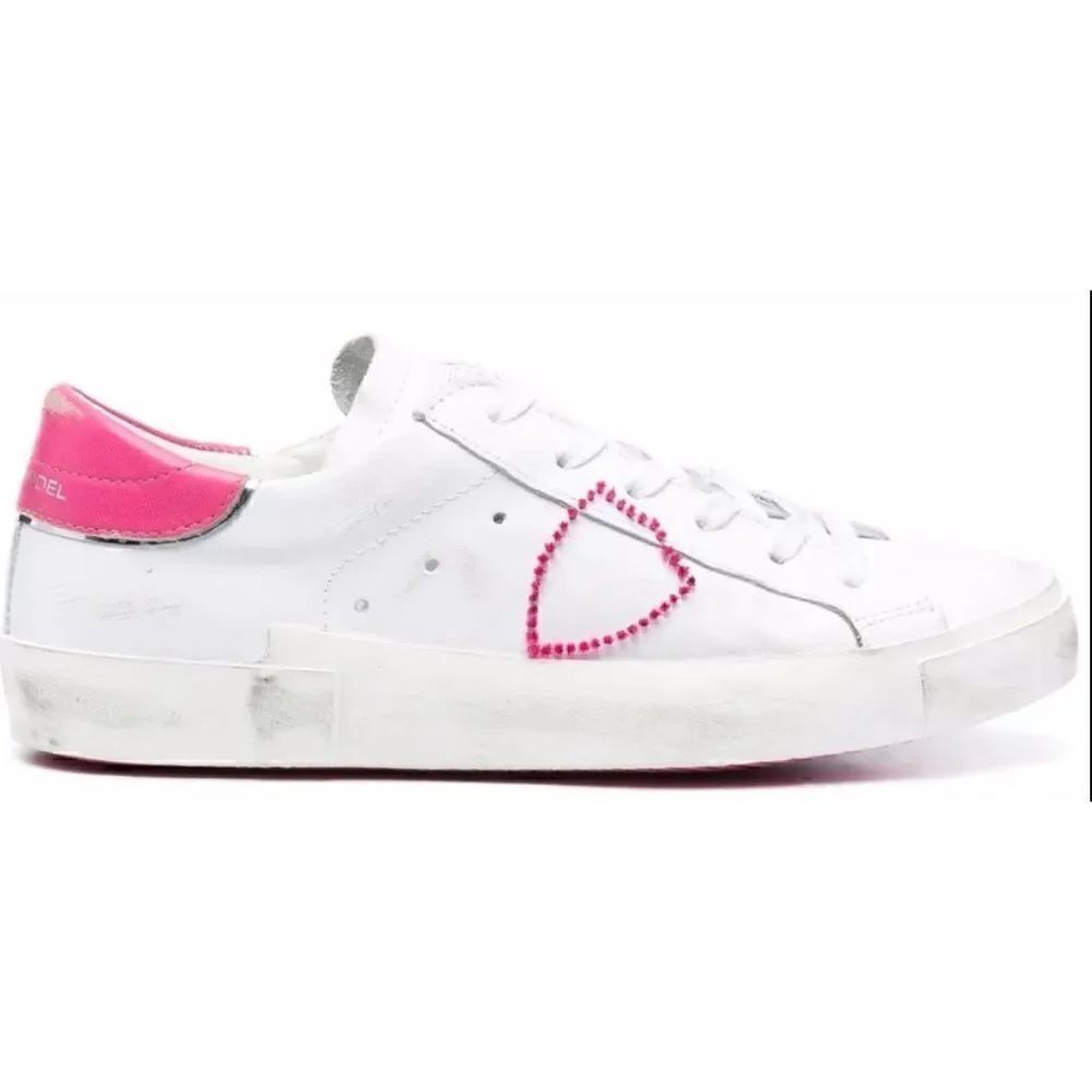 Philippe Model Paris
Prsx Broderie Pop sneakers in Blanc Fucsia Size 39